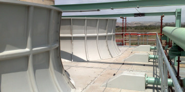 TXi industrial crossflow cooling tower